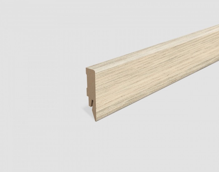 SOKLOVÁ LIŠTA EGGER