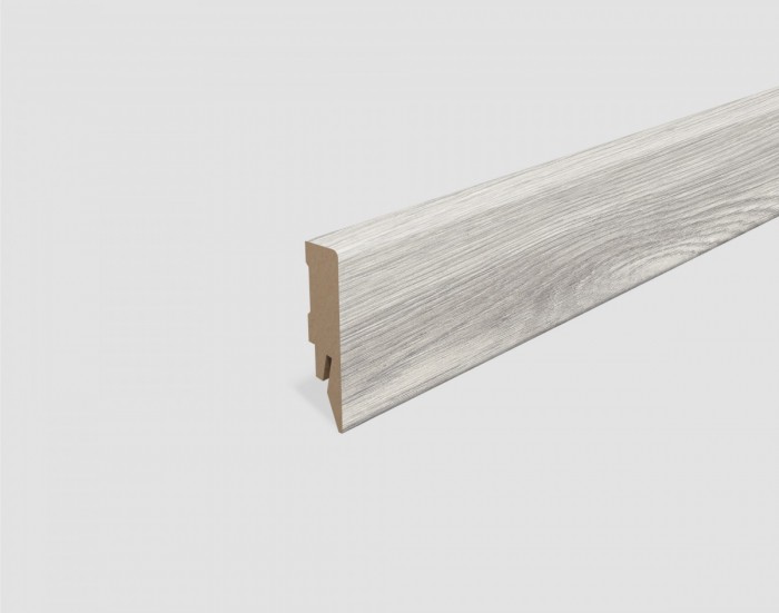 SOKLOVÁ LIŠTA EGGER