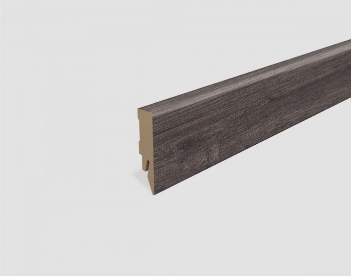 SOKLOVÁ LIŠTA EGGER