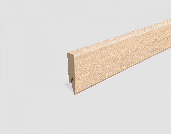 SOKLOVÁ LIŠTA EGGER