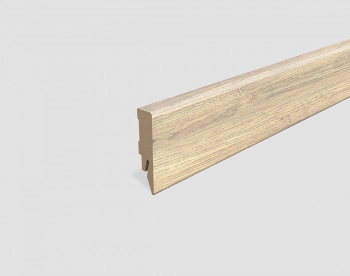 SOKLOVÁ LIŠTA EGGER