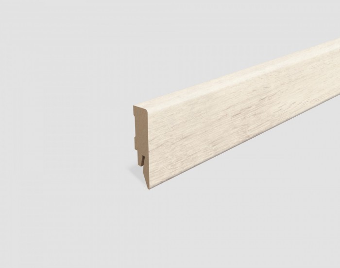 SOKLOVÁ LIŠTA EGGER