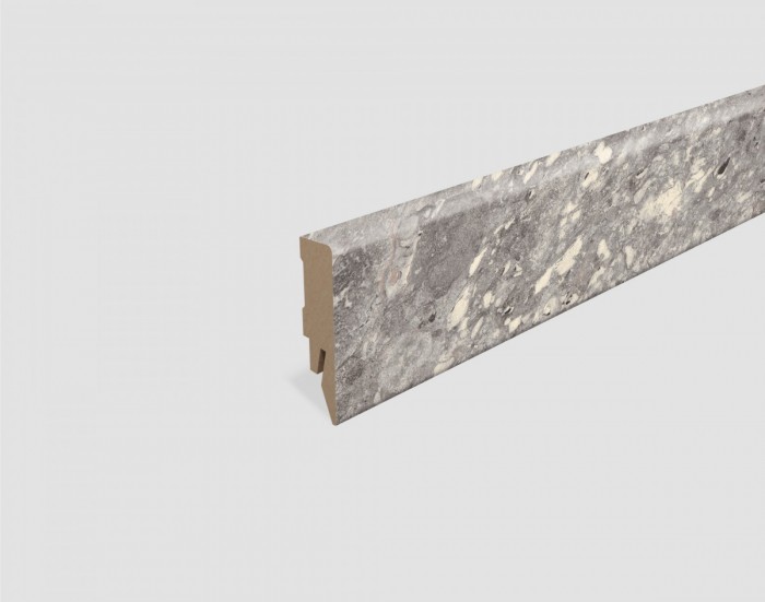 SOKLOVÁ LIŠTA EGGER