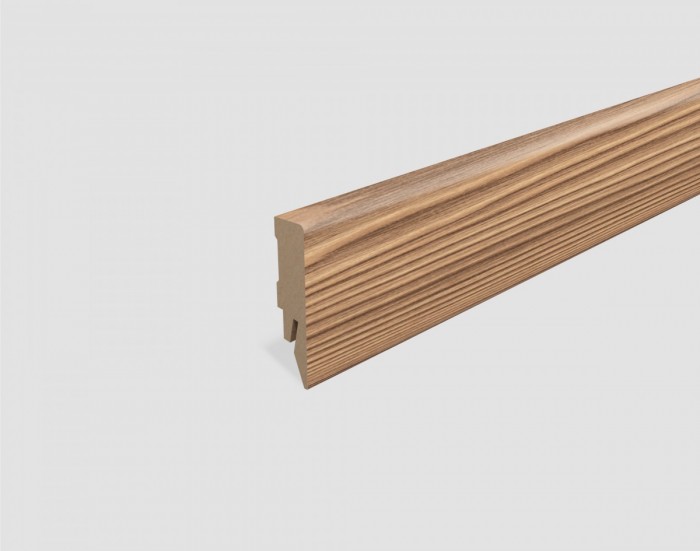 SOKLOVÁ LIŠTA EGGER