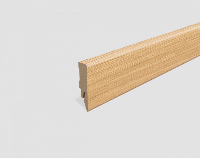 SOKLOVÁ LIŠTA EGGER