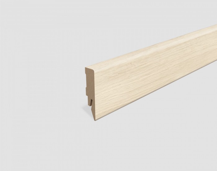 SOKLOVÁ LIŠTA EGGER