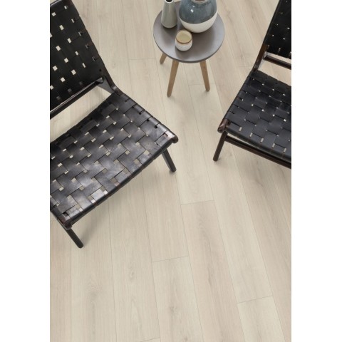 Dub Elton biely Dub Elton biely